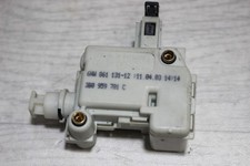 Stellmotor Heckklappe 3B0959781C VW Polo 9N1 Bj,03