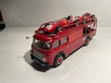 Ferrari Autotransporter 1:43