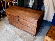 Antike Runddeckel-Eichen-Truhe