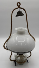 C745 Schöne Rundbrenner Petroleum Lampe Weip Milchglas