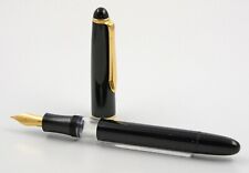 Vintage Senator Windsor Kolbenfüller Schwarz fountain pen black steel nib M