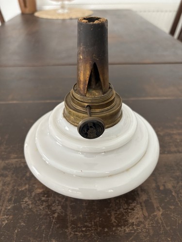 Antike petroleumlampe weißes - antike,