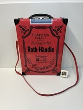Roth Händle Reklame Koffer als große Zigarettenschachtel 1970er Jahre Rot