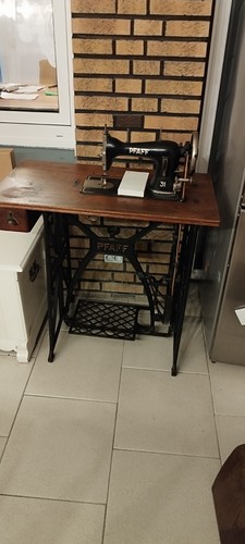 Pfaff nähmaschine mit tisch - nähmaschine,