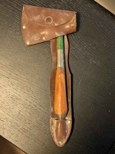 Altes kistenbeil multitool mit - altes,