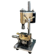 Hochpräzise CNC-Fräsmaschine