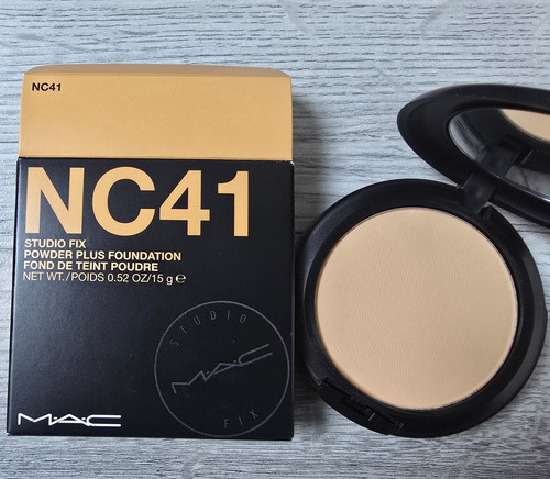 Mac studio fix powder - fix, plus