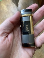 Gasfeuerzeug Lackform schwarz