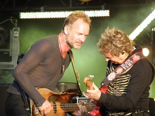 The police sting - &,