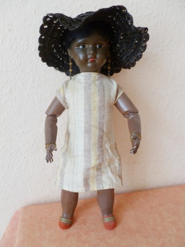 Schöne antike schwarze puppe - schöne,