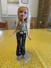 Süße Bratz Puppe mit toller