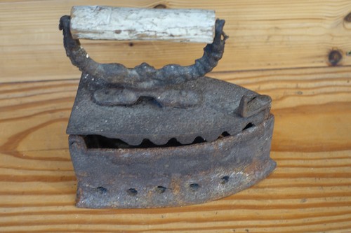 Uraltes antikes schweres