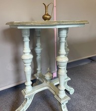 Tisch In Shabby Chic