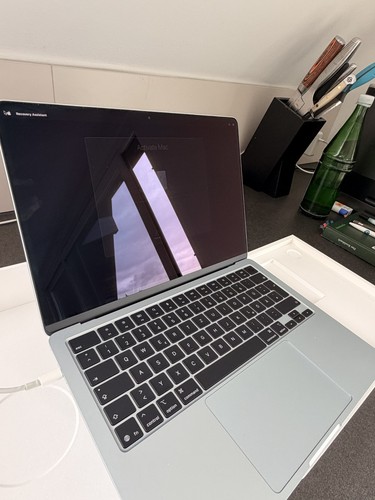 Apple macbook air - apple,