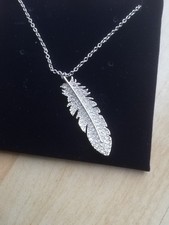 Swarovski Kette silberfarben Feder Halskette silber in Verpackung OVP