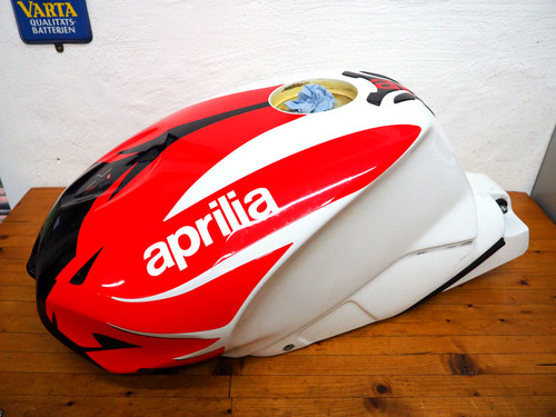 Aprilia rsv 1000 - rsv, tuono