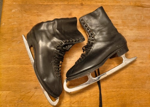 Alte antike schlittschuhe - schlittschuhe, /