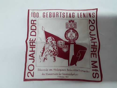 Altes kleines tuch deckchen - altes,