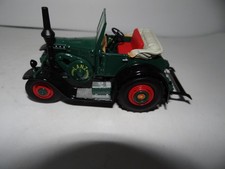 SCHUCO LANZ EILBULLDOG TRAKTOR GRÜN MODELLAUTO 1:43 SAMMLER MODELL