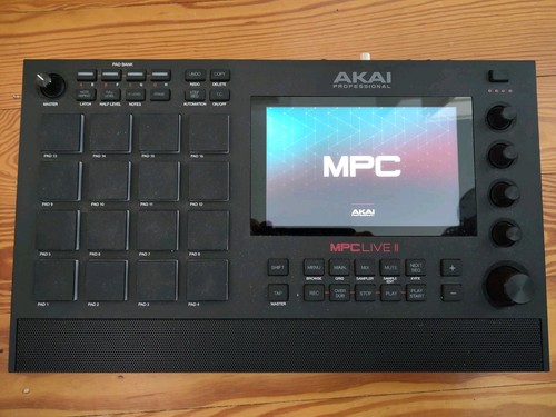 Akai mpc live inkl - live,