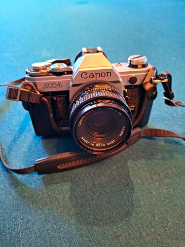 Canon 35mm slr - ae-1, manuell