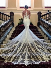 Enzoani Brautkleid aus Krepp