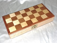 Schachspiel / Schachbrett / Schachschatulle / Schachkassette aus Holz klappbar