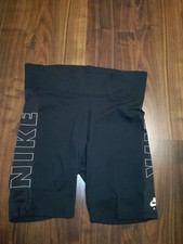 Nike Tight Fit Leggings