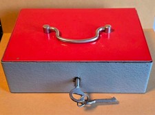 Vintage massive Geldkassette