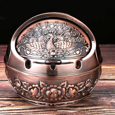 Aschenbecher mit Deckel