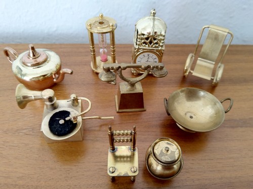 Neunteiliges miniatur set aus - neunteiliges,