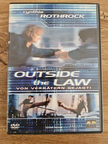 Outside the law - law, von