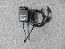 Netzteil YHI  Modell YS-1015-T12S 12V 1,25A ,  Stecker 5,5 mm