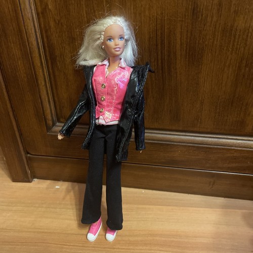 Mattel barbie 2000 - mattel,