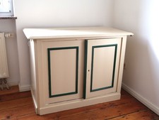 Antiker englischer Schrank