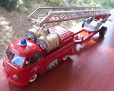 Tekno 408 + 409 VW Feuerwehr FALCK & ZONEN + Leiter - Fire Trailer Set Denmark