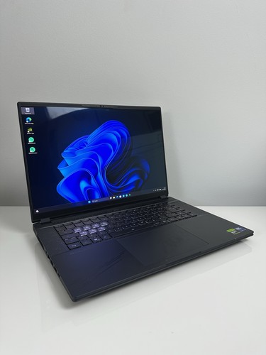 Gigabyte aorus master - master, u9