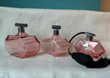 Konvolut 3 Parfüm-Flakons/Zerstäuber rosé, vintage,Glas