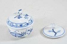 N92T21- Meissen Zwiebelmuster Porzellan Zuckerdose u einzelner Deckel 1. Wahl 