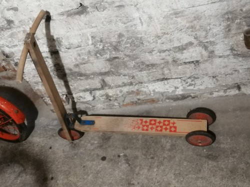 Alter holzroller tretroller - (,