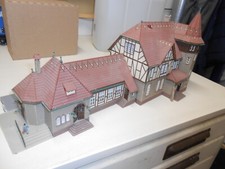 Faller Bahnhof Schwarzburg gebaut  o. OK.  s. Foto