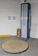 Brüninghaus Siat Halbautomatische Palettenwickelmaschine Stretchmaschine