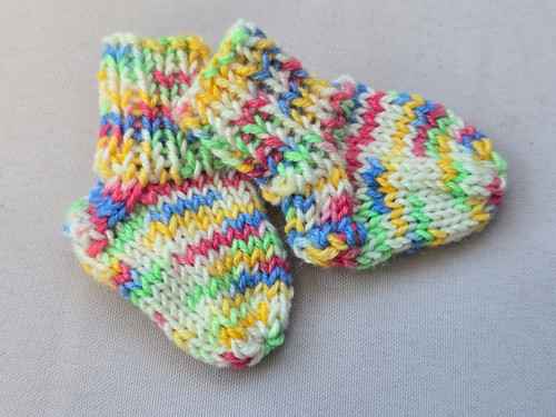 Weiß bunte puppensocken mini - puppensocken,