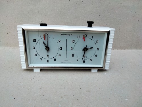 Schachuhr jantar vintage - schachuhr, "jantar"