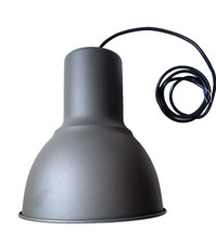 Pendellampe im Industrie