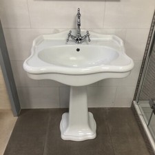 AXAone "Contea" Standwaschbecken in englischem Stil, weiß - 54,5 x 72 x 82 cm