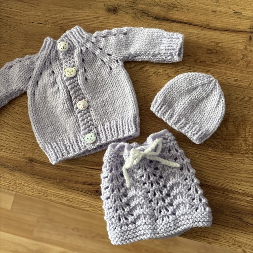 Handgefertigte gestrickte