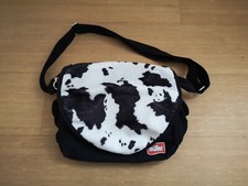 Molkerei Müller Umhänge-Tasche (Motiv: Kuhfell) Müller Milch-Reis