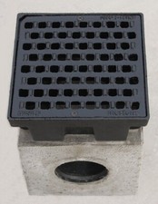 Beton Hofablauf Hofgully Gully Ablauf PUNTOS Klasse C (250kN) Gussrost 25x25 cm