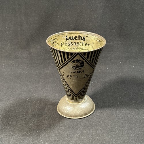 Vintage alter luchs - luchs, messbecher